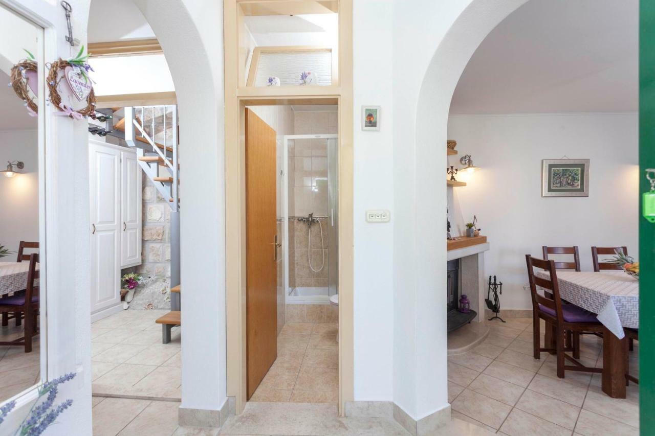 Holiday Home Lavanda Grubisic Tučepi Εξωτερικό φωτογραφία