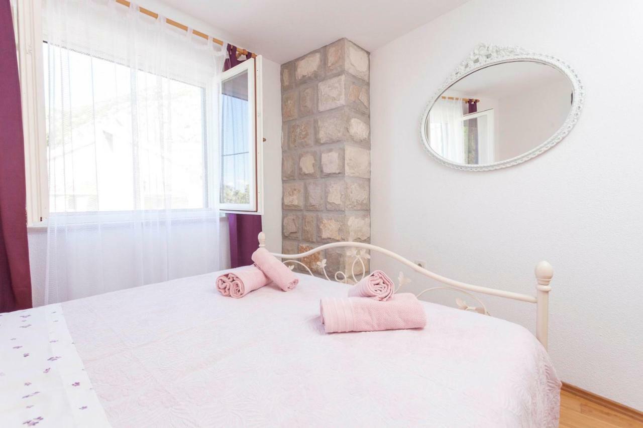 Holiday Home Lavanda Grubisic Tučepi Εξωτερικό φωτογραφία
