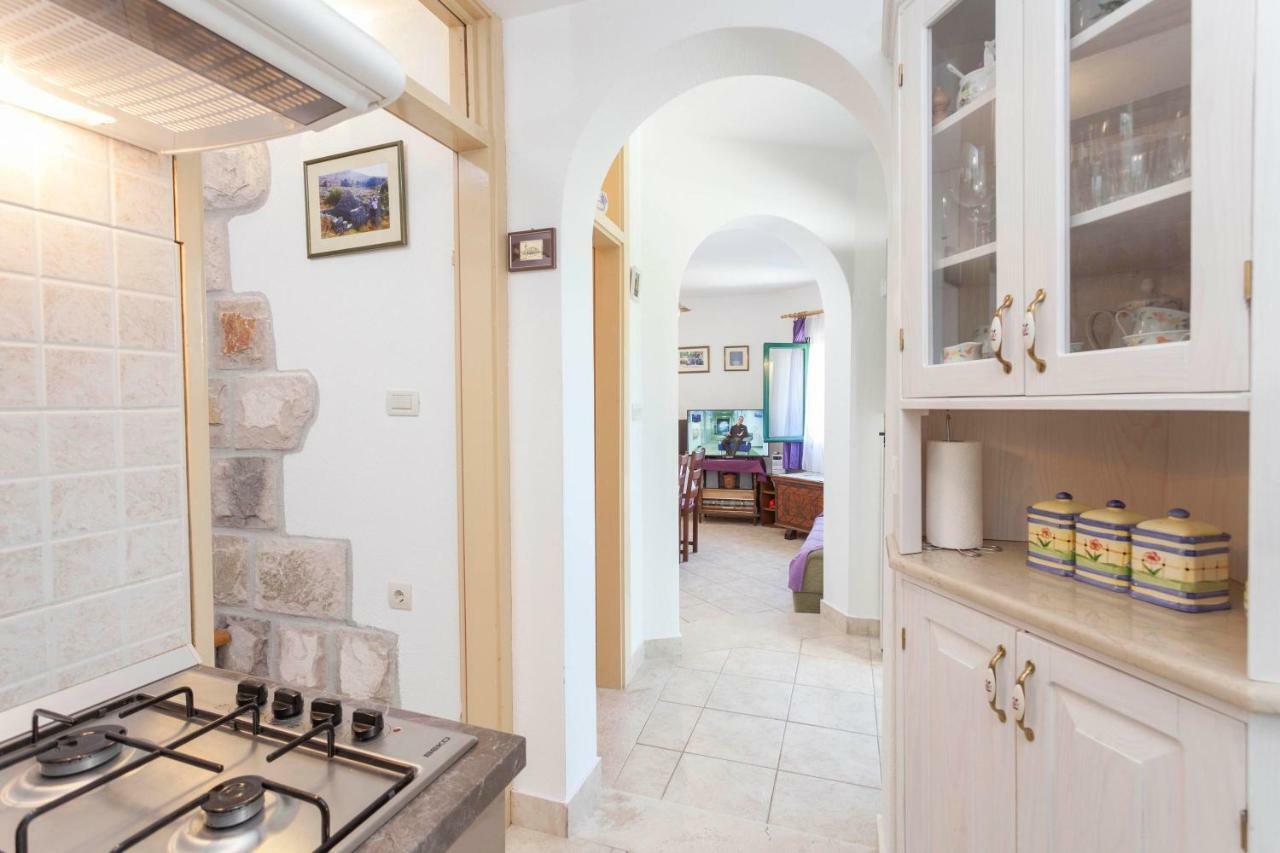 Holiday Home Lavanda Grubisic Tučepi Εξωτερικό φωτογραφία